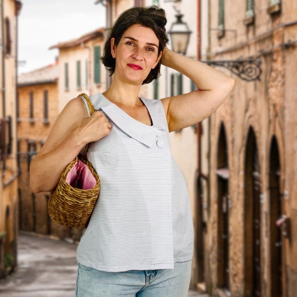 Schnittmuster Bluse Julie Gr. 34-54 ärmellos mit Kragen