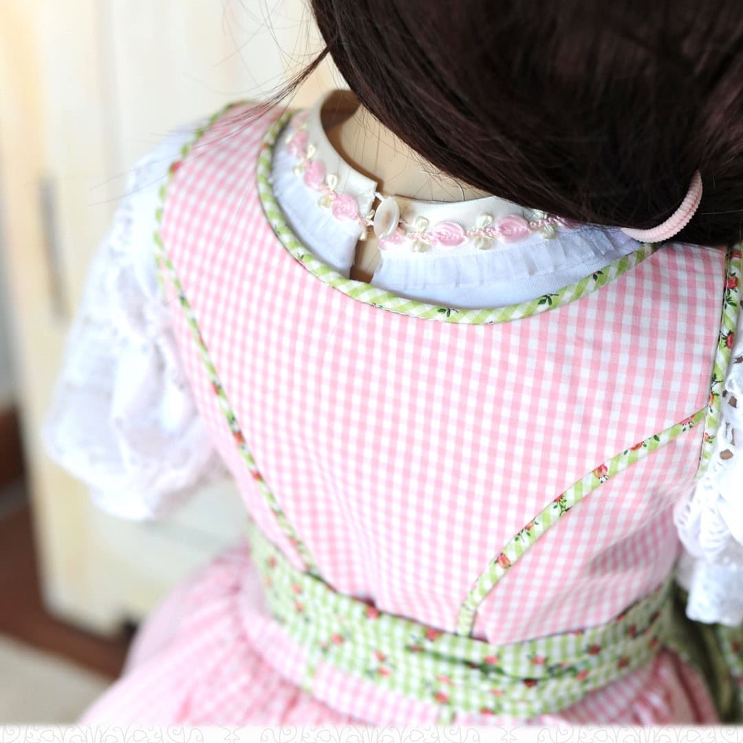 Schnittmuster für Dirndl Resli 07